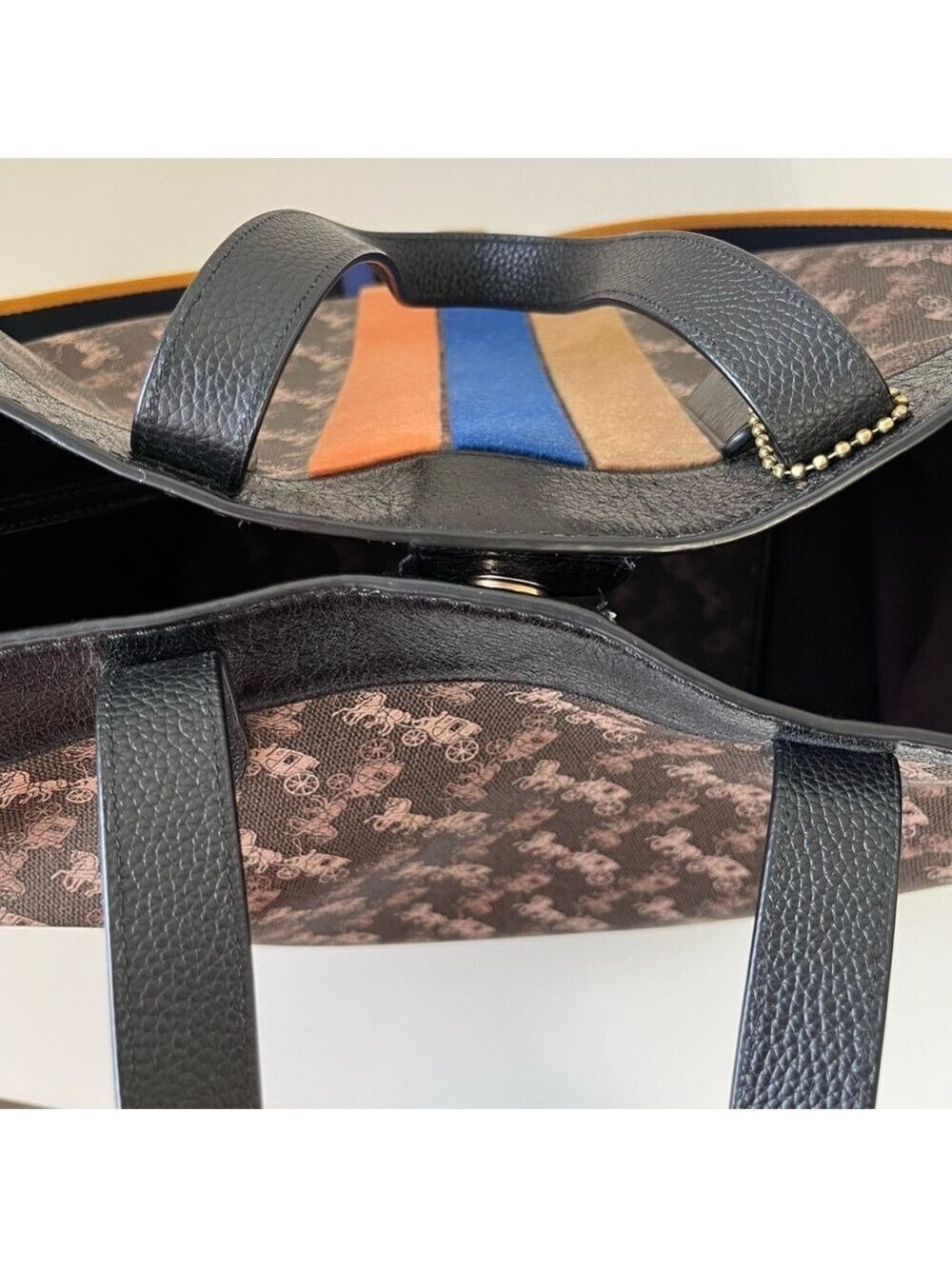 Coach Field Tote Bag 40 With Horse And Carriage Print And Varsity Stripe - Picture 15 of 16